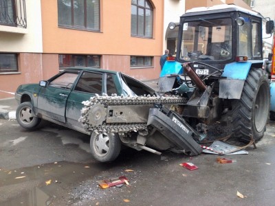parkovka_v_saratove_01.jpg