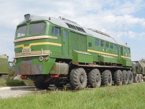 Автомобиль-на-больших-колёсах.jpeg