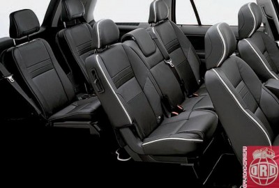 (106-111)_VolvoXC90_Page_3_Image_0005[1].jpg