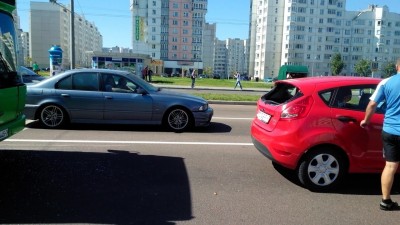 22016.08.27 Ford Fiesta в ДТП с автобусом 1.jpg