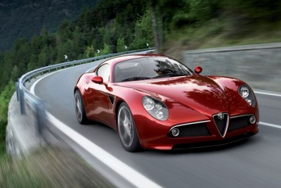 Alfa-Romeo-8C-Competizione-2.jpg